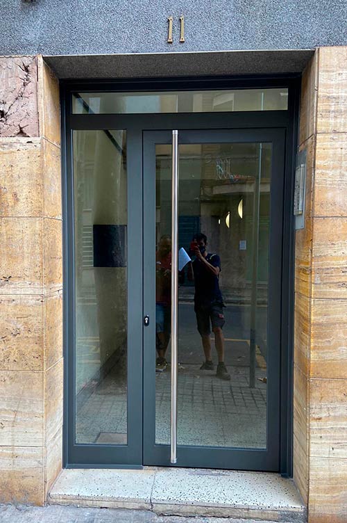 Puertas de Aluminio para Exterior en Barcelona - Hnos. Almansa